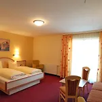 Neuner Hotel 3*