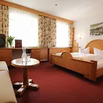 Neuner Hotel 3*