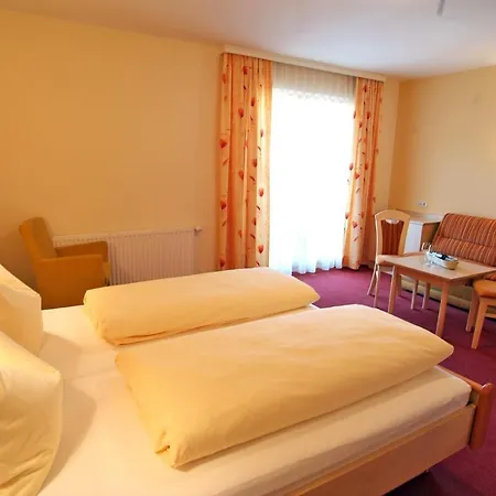 Neuner Hotel